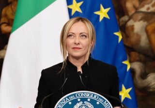 Onorevole Presidente Meloni, eliminiamo le spese inutili e i piccoli comuni